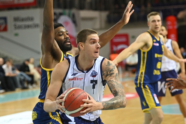 Fot. PAP/Marcin Bielecki Efektowne zwycięstwo Wilków Morskich. Roach trafiał nawet z połowy [ZDJĘCIA]