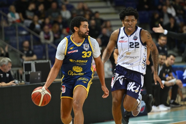 Fot. PAP/Marcin Bielecki Efektowne zwycięstwo Wilków Morskich. Roach trafiał nawet z połowy [ZDJĘCIA]