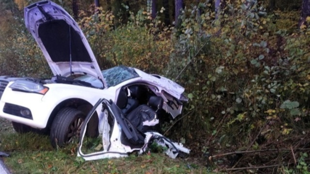 Fot. PSP Sławno Zderzenie osobówki z busem