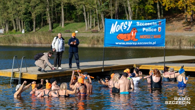 Fot. Robert Stachnik [Radio Szczecin] Szczecińskie morsy rozpoczęły sezon [WIDEO, ZDJĘCIA]