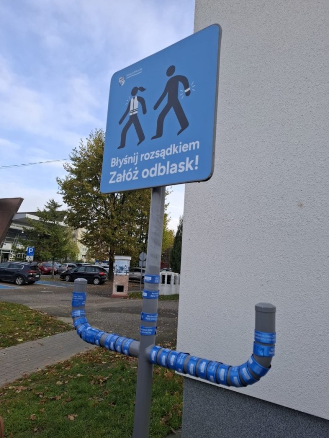 Fot. policki.pl Odblaski dla każdego mieszkańca