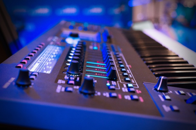 Eva Sand, fot. Piotr Rokicki I George, i piasek, i złoto w jednym… [ZDJĘCIA, WIDEO].