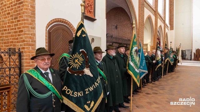 Fot. Robert Stachnik [Radio Szczecin] Leśnicy i myśliwi spotkali się w katedrze [ZDJĘCIA]