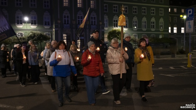 Fot. Kamila Kozioł [Radio Szczecin] Procesja ze świętymi przeszła ulicami Szczecina [ZDJĘCIA]