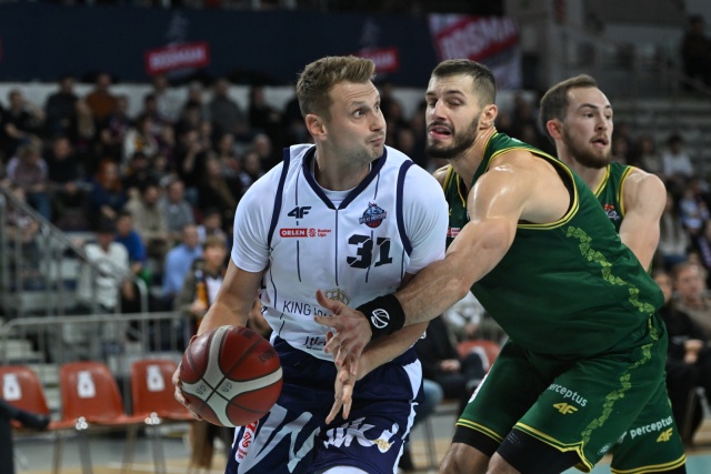 Fot. PAP/Marcin Bielecki Koszykarze Kinga wygrali z Zastalem [ZDJĘCIA]