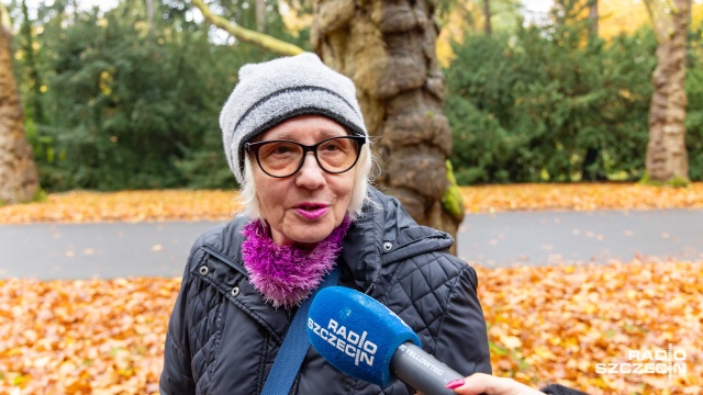 Fot. Robert Stachnik [Radio Szczecin] Zaduszki na Cmentarzu Centralnym. "Przyszliśmy szukać wspomnień"[ZDJĘCIA]