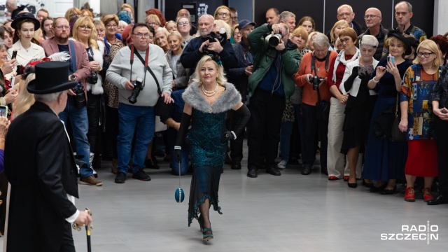 Fot. Robert Stachnik [Radio Szczecin] Jakie są twarze kobiety? Odpowiedź w Zajezdni Sztuki w Szczecinie [WIDEO, ZDJĘCIA]