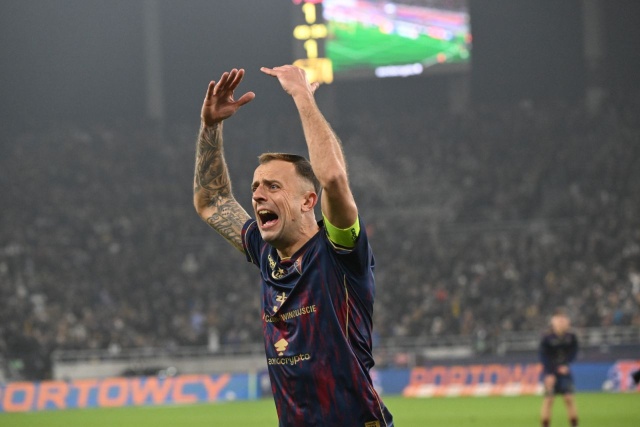 Kamil Grosicki. Fot. PAP/Marcin Bielecki Pogoń atakowała i strzelała, ale Jaga wygrała [ZDJĘCIA]