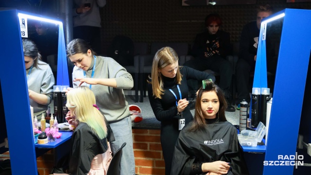 Fot. Robert Stachnik [Radio Szczecin] Gotycki sojusz z mrokiem, czyli wojewódzki konkurs fryzjerski [WIDEO, ZDJĘCIA]