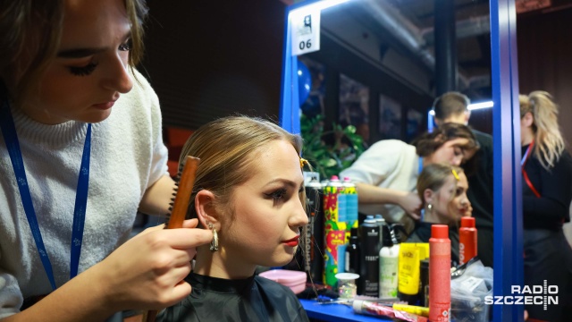 Fot. Robert Stachnik [Radio Szczecin] Gotycki sojusz z mrokiem, czyli wojewódzki konkurs fryzjerski [WIDEO, ZDJĘCIA]