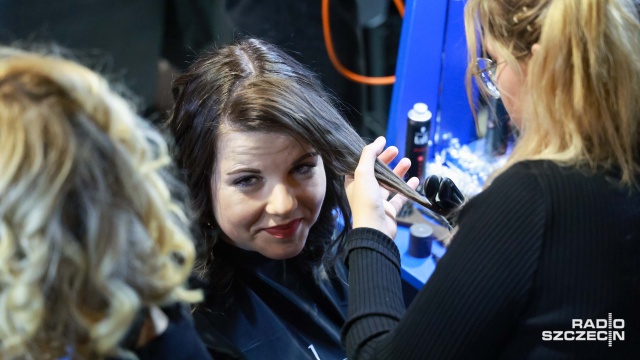Fot. Robert Stachnik [Radio Szczecin] Gotycki sojusz z mrokiem, czyli wojewódzki konkurs fryzjerski [WIDEO, ZDJĘCIA]