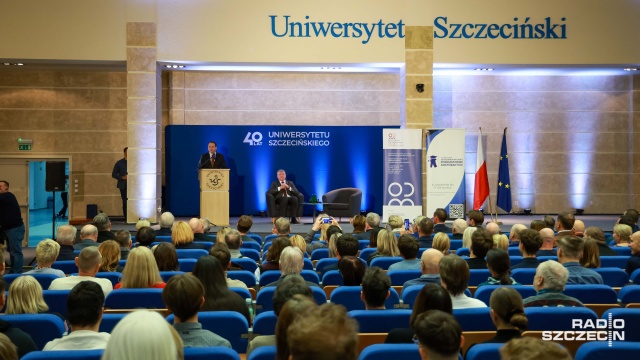 Fot. Robert Stachnik [Radio Szczecin] Sikorski: odzyskaliśmy suwerenność, bo odrzuciliśmy komunę i mogliśmy przystąpić do UE [ZDJĘCIA]