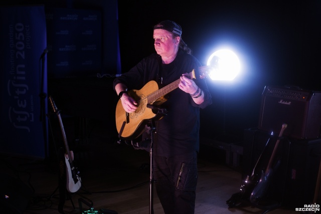 Dariusz Krzysztof Kurman, fot. Piotr Rokicki Muzyka gitarowych strun! [WIDEO, ZDJĘCIA]