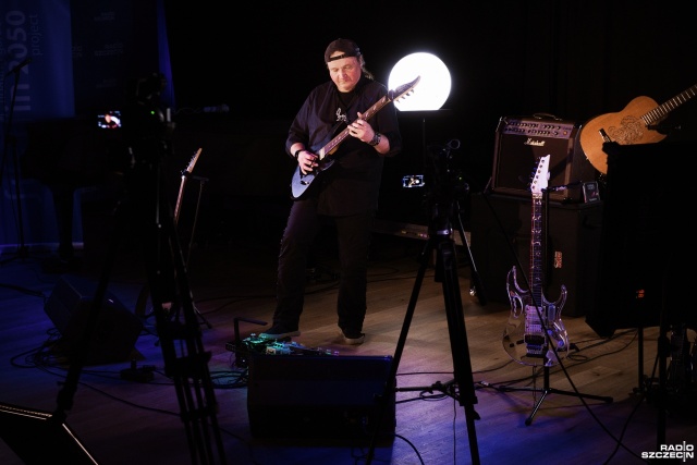 Dariusz Krzysztof Kurman, fot. Piotr Rokicki Muzyka gitarowych strun! [WIDEO, ZDJĘCIA]