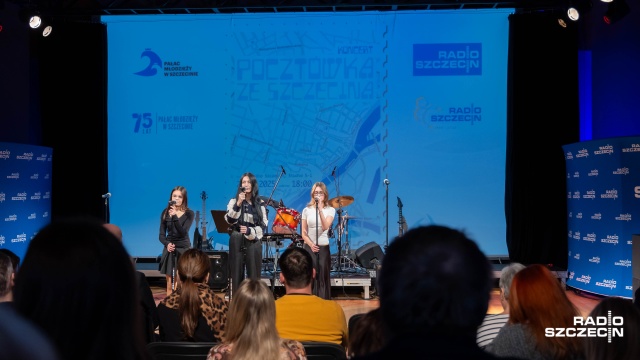 Fot. Robert Stachnik [Radio Szczecin] "Pocztówka ze Szczecina". Koncert w studiu S1 Radia Szczecin [ZDJĘCIA]