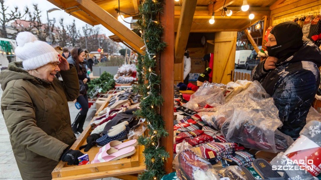 Fot. Robert Stachnik [Radio Szczecin] Ruszył Jarmark Bożonarodzeniowy w Szczecinie [WIDEO, ZDJĘCIA]
