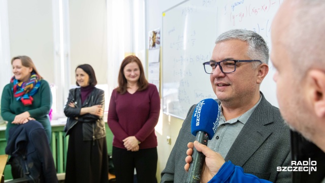 Fot. Robert Stachnik [Radio Szczecin] 80 tortów na 80-lecie Radia Szczecin! Czyli świętujemy z naszymi słuchaczami [WIDEO, ZDJĘCIA]