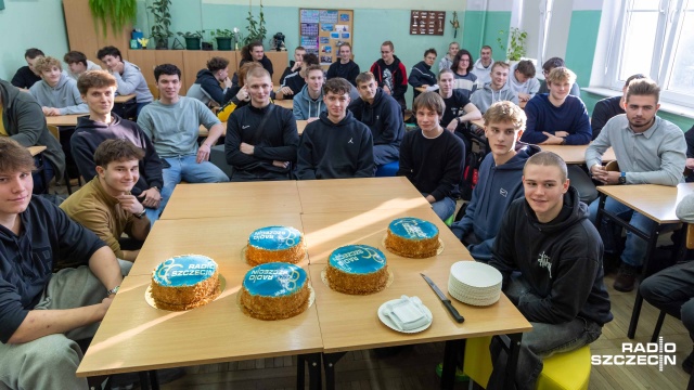 Fot. Robert Stachnik [Radio Szczecin] 80 tortów na 80-lecie Radia Szczecin! Czyli świętujemy z naszymi słuchaczami [WIDEO, ZDJĘCIA]