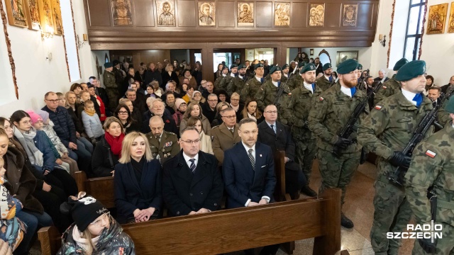 Fot. Robert Stachnik [Radio Szczecin] Danuta Siedzikówna "Inka" upamiętniona w Kobylance [ZDJĘCIA]
