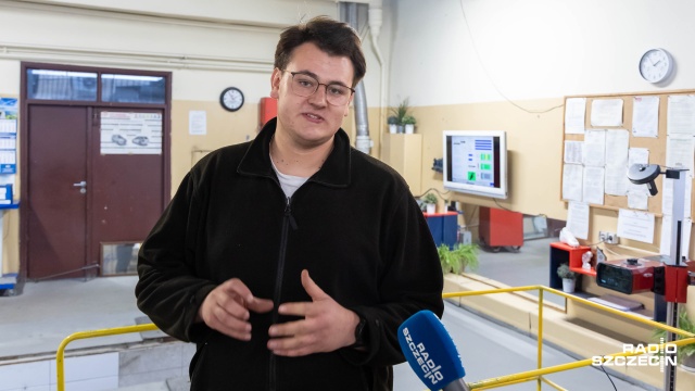 Fot. Robert Stachnik [Radio Szczecin] Policjanci apelują: to nie czas na światła dzienne [WIDEO, ZDJĘCIA]