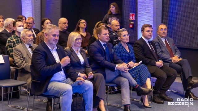 Fot. Robert Stachnik [Radio Szczecin] Andrzej Poczobut z nagrodą marszałka [ZDJĘCIA]