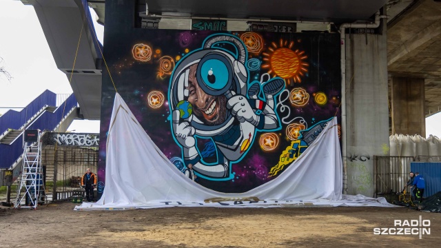 Fot. Robert Stachnik [Radio Szczecin] Polski astronauta odsłonił kosmiczny mural [WIDEO, ZDJĘCIA]