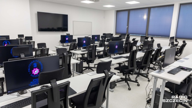 Fot. Robert Stachnik [Radio Szczecin] Wydział Mechatroniki i Elektrotechniki Politechniki Morskiej ma nowy budynek [ZDJĘCIA]