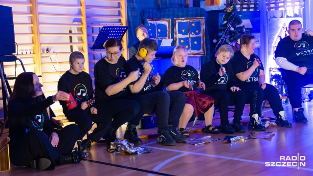 Fot. Robert Stachnik [Radio Szczecin] Sąsiedzkie kolędowanie na Stołczynie [WIDEO, ZDJĘCIA]