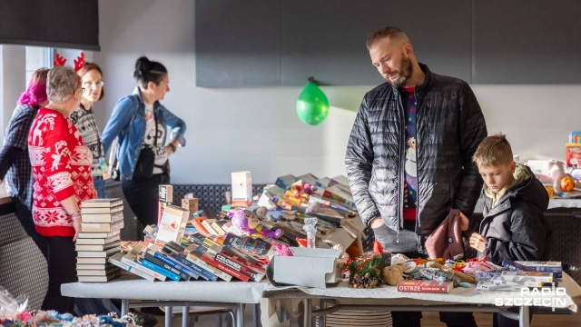 Fot. Robert Stachnik [Radio Szczecin] „Centymetry dla Antosi” - kiermasz, pokaz magii i świąteczne pomaganie [WIDEO, ZDJĘCIA]