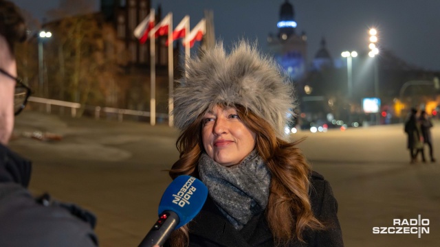 Agnieszka Kuchcińska-Kurcz. Fot. Robert Stachnik [Radio Szczecin] W Szczecinie zapłonęły Światła Pamięci [WIDEO, ZDJĘCIA]