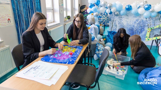 Fot. Robert Stachnik [Radio Szczecin] Finał akcji "I ty możesz być świętym Mikołajem" [ZDJĘCIA]