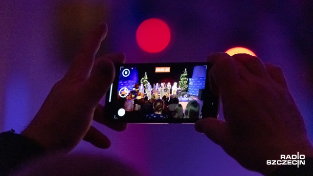 Fot. Robert Stachnik [Radio Szczecin] Szczecińscy artyści, odznaczenia wieloletnich pracowników - świąteczny koncert w Radiu Szczecin [WIDEO, ZDJĘCIA]