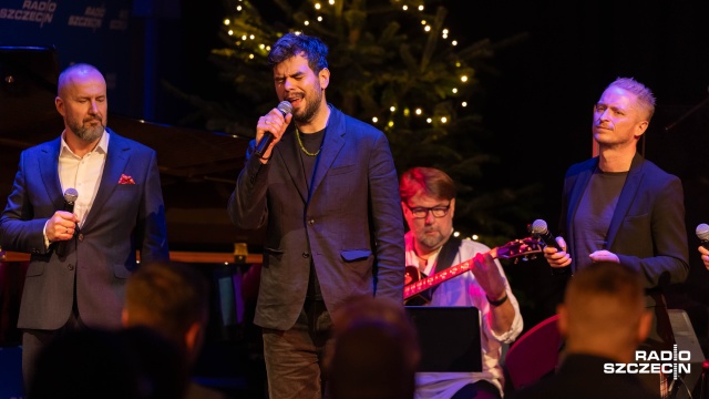 Fot. Robert Stachnik [Radio Szczecin] Szczecińscy artyści, odznaczenia wieloletnich pracowników - świąteczny koncert w Radiu Szczecin [WIDEO, ZDJĘCIA]