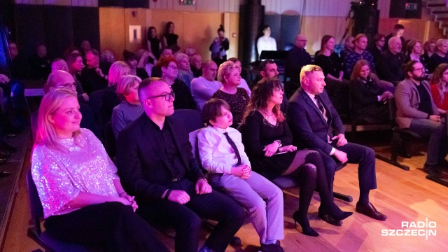 Fot. Robert Stachnik [Radio Szczecin] Szczecińscy artyści, odznaczenia wieloletnich pracowników - świąteczny koncert w Radiu Szczecin [WIDEO, ZDJĘCIA]