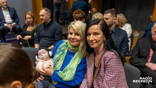 Fot. Robert Stachnik [Radio Szczecin] Szczecińscy artyści, odznaczenia wieloletnich pracowników - świąteczny koncert w Radiu Szczecin [WIDEO, ZDJĘCIA]