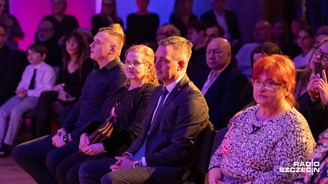 Fot. Robert Stachnik [Radio Szczecin] Szczecińscy artyści, odznaczenia wieloletnich pracowników - świąteczny koncert w Radiu Szczecin [WIDEO, ZDJĘCIA]