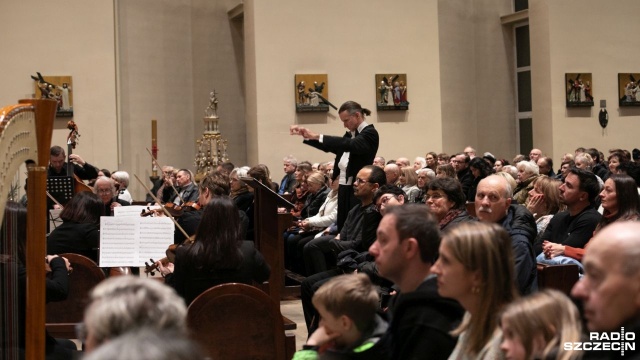 Fot. Weronika Łyczywek [Radio Szczecin] "Oratorium na Boże Narodzenie" wybrzmiało w seminarium [ZDJĘCIA]
