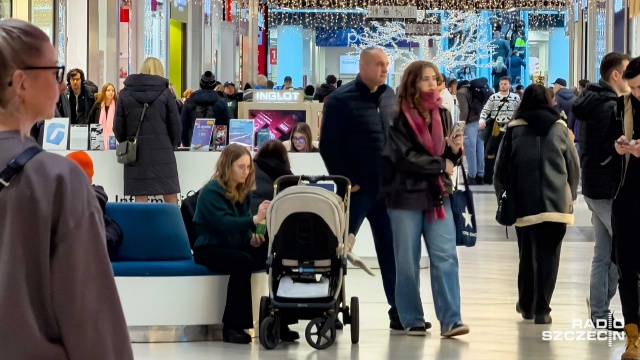 Fot. Robert Stachnik [Radio Szczecin] Szał zakupów na ostatnią chwilę [ZDJĘCIA]