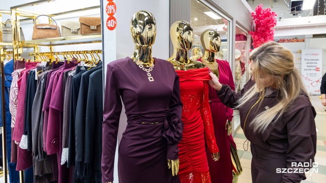Fot. Robert Stachnik [Radio Szczecin] Moda na Sylwestra. "Nie garnitur tworzy zabawę" [WIDEO, ZDJĘCIA]