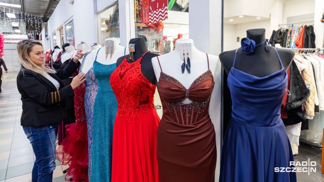 Fot. Robert Stachnik [Radio Szczecin] Moda na Sylwestra. "Nie garnitur tworzy zabawę" [WIDEO, ZDJĘCIA]