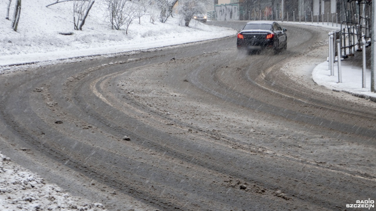 Znów sypnie śniegiem, na drogach błoto pośniegowe