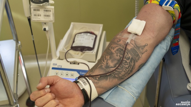 Dopiero początek wakacji, a zachodniopomorskie banki krwi już świecą pustkami. Stan bardzo niski dotyczy grup 0 RhD, A RhD- i 0 RhD-. A może być jeszcze gorzej.