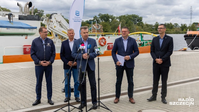 Most kolejowy nad Regalicą, baza dla lodołamaczy w Szczecinie i przebudowa wałów przeciwpowodziowych w Zachodniopomorskiem - między innymi takie inwestycje zostały zrealizowane w ramach programu ochrony przeciwpowodziowej dorzecza Odry i Wisły.