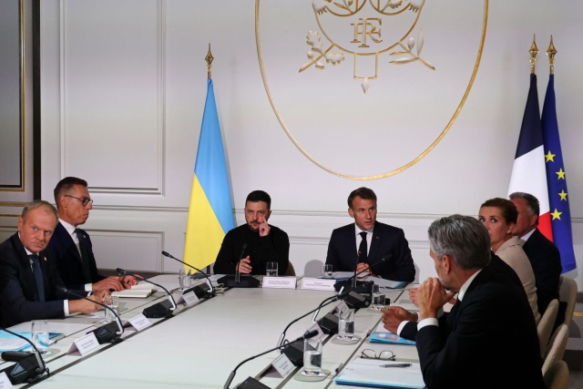 Koalicja chętnych nadal zabiega o wsparcie Stanów Zjednoczonych - piszą francuskie media po szczycie sojuszników Ukrainy, który odbył się wczoraj w Paryżu.