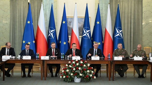 Prezydent Karol Nawrocki zwołał Radę po naruszeniu polskiej przestrzeni powietrznej przez rosyjskie drony.