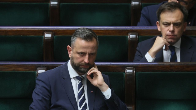 Szef MON o poszukiwaniach drona w Warszawie