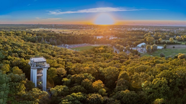 Od poniedziałku panoramę granicznych Słubic i Frankfurtu nad Odrą będzie można obejrzeć z wieży widokowej wybudowanej w pierwszym z tych miast.