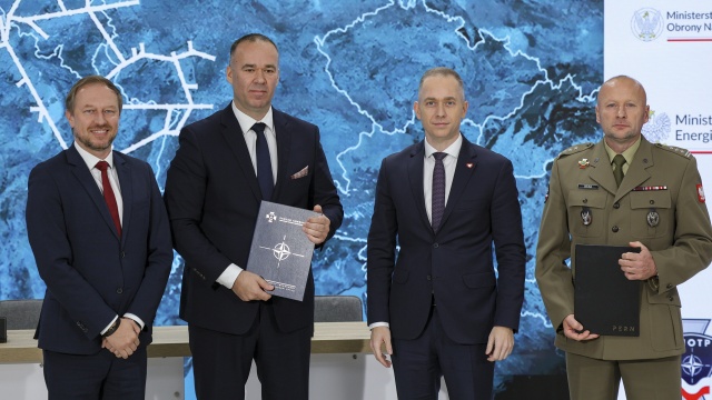 Podpisano wstępne porozumienie o współpracy między PERN, czyli liderem logistyki naftowej w Polsce a Zakładem Inwestycji Organizacji Traktatu Północnoatlantyckiego, który podlega resortowi obrony.