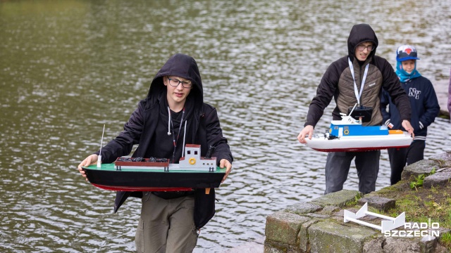 Barki, motorówki i statki pasażerskie opanowały wody szczecińskiego jeziora Rusałka. Tam odbył się XVII Pokaz Modeli Pływających.