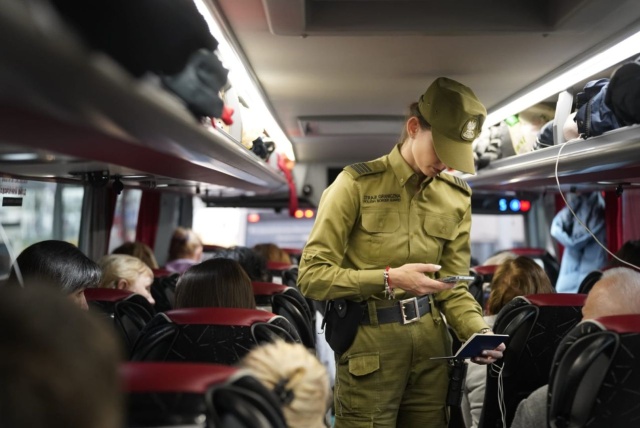 Rozpoczęło się wdrażanie systemu EntryExit na dwóch przejściach granicznych - w Medyce i Przemyślu - poinformował o tym rzecznik Bieszczadzkiego Oddziału Straży Granicznej.